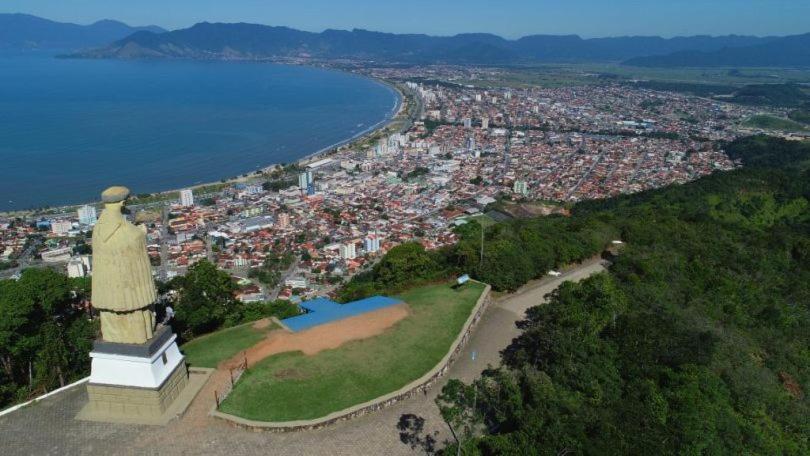 Suites Praia Martin De Sa 卡拉瓜塔图巴 外观 照片
