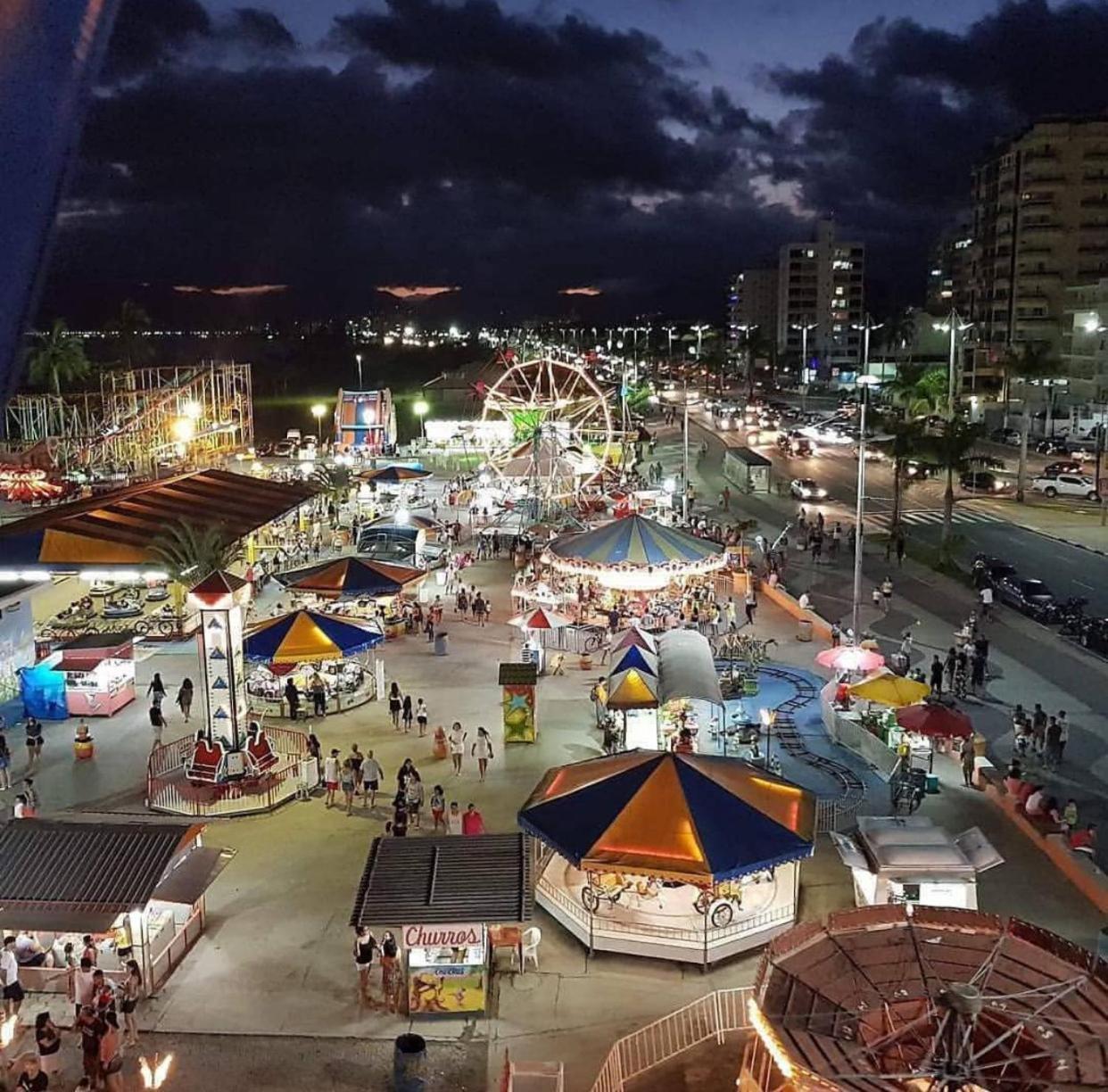 Suites Praia Martin De Sa 卡拉瓜塔图巴 外观 照片